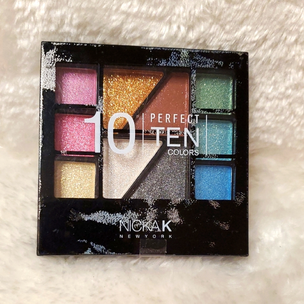 10 Color Eyeshadow Palette - Vibrant Shades